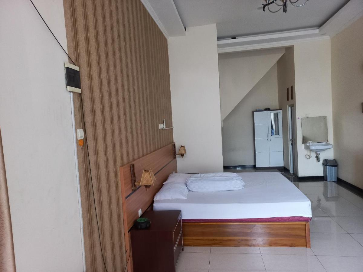 Riki Guesthouse Syari'Ah Jepara Bagian luar foto